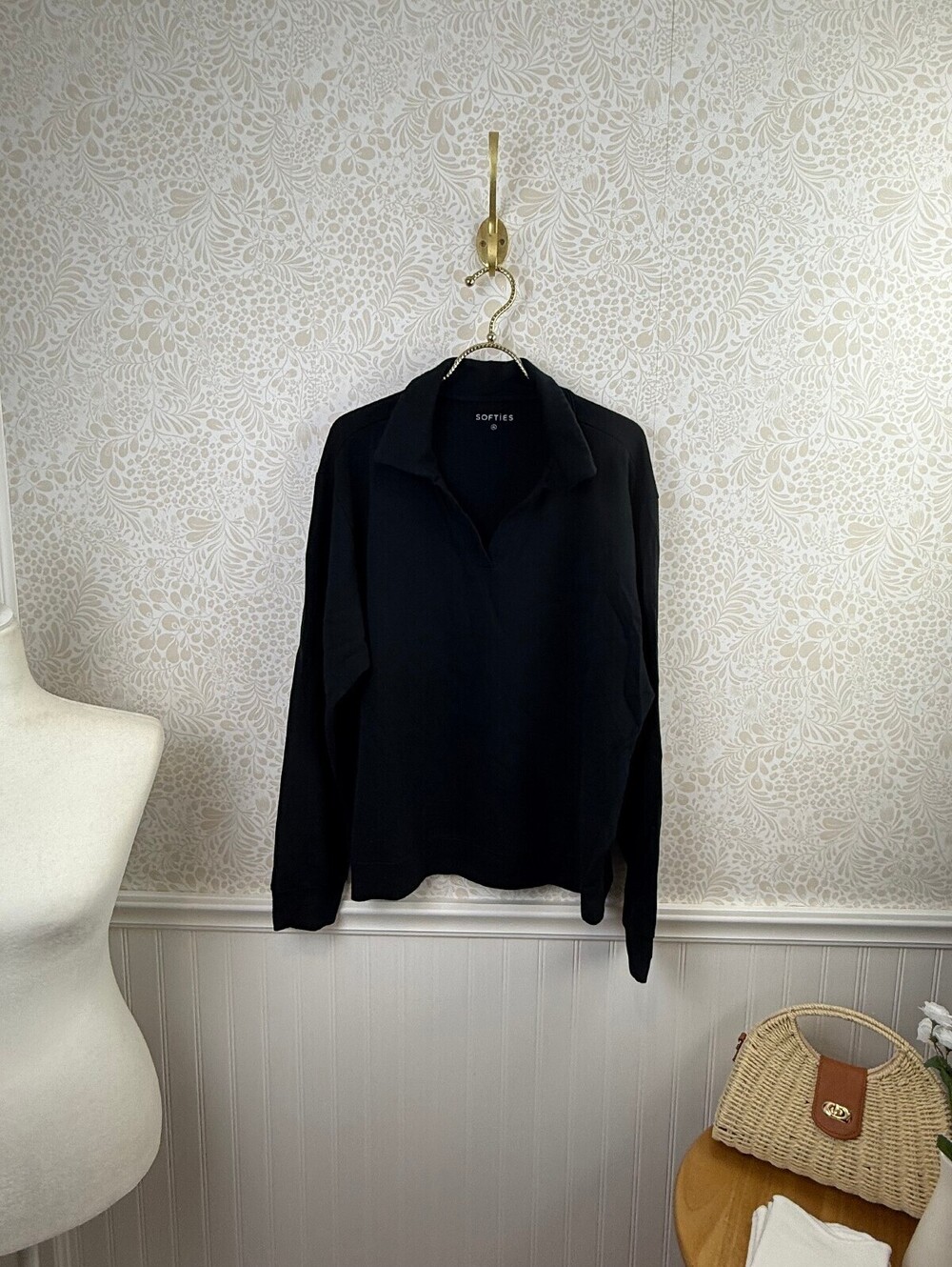 Softies Black Long-Sleeve Open-Collar Cozy Loungewear Pullover - Size - XL